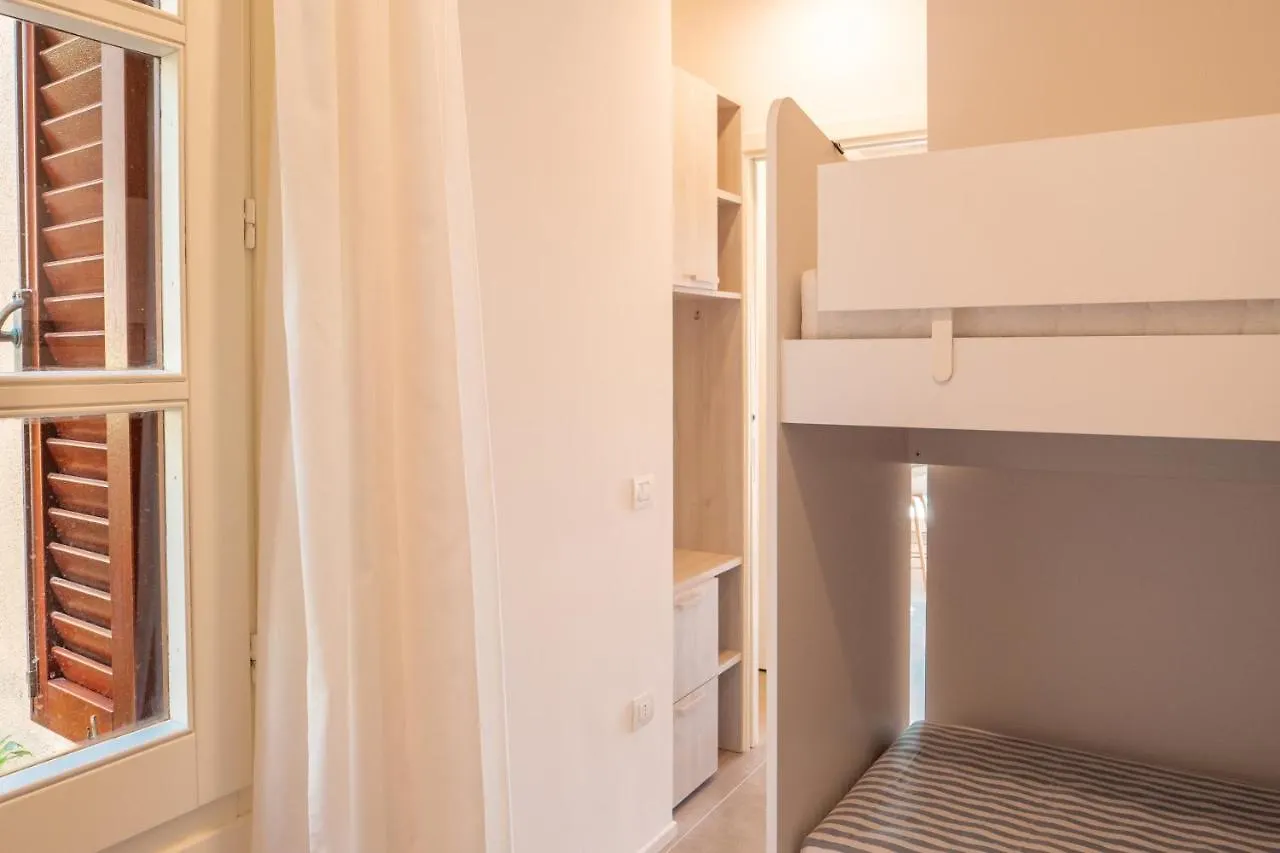 度假居 Villa Valentina 250M From The Beach - Happy Rentals 蓬塔迪亚